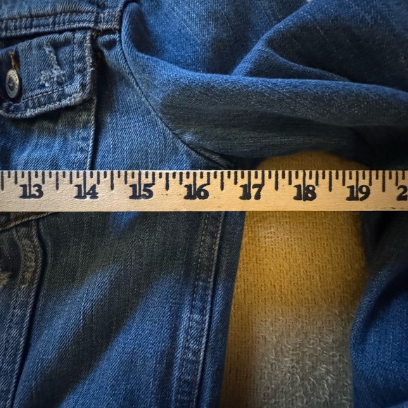 Hollister Light Blue Denim Shirt - Picture 6 of 6